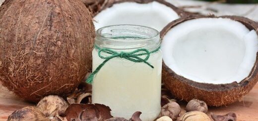 4 Benefits Of Drinking Coconut Water That Your Body Is Craving For
